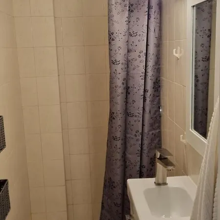 16 1 Apartment